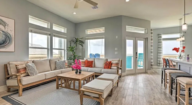 ‘Villa Azul’ Home in Galveston w/ Ocean-View Deck, Забронировать Вилла Галвестон Texas Gulf Coast