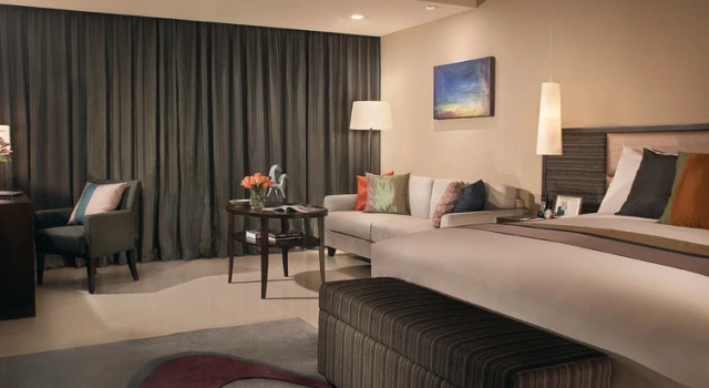 Номер Standard с балконом Bangna Pride Hotel & Residence