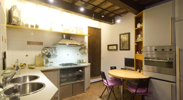 Rustic Holiday Home in Cantiano near Centre, Rezervovat Hotel  