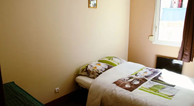 Au Petit Thaï - T2 avec balcon - Montpellier Centre, Забронировать Отель Монпелье Hérault, рядом с Торговая палата Hôtel Saint-Côme