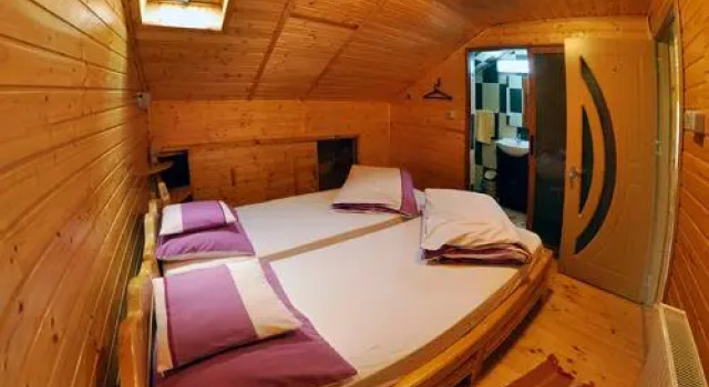 Pensiunea Iancu Malaiesti, Rezervovat Hotel Hotely v Hunedoara s parkováním, Parkování