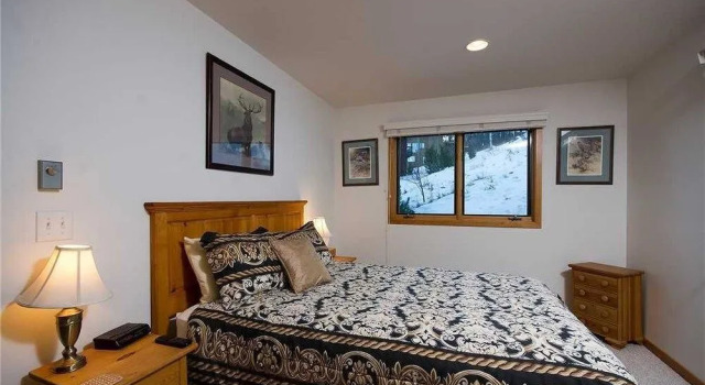 Tree Haus Chalet, Забронировать Шале Отели Стимбот-Спрингса 3 звезды, 3*