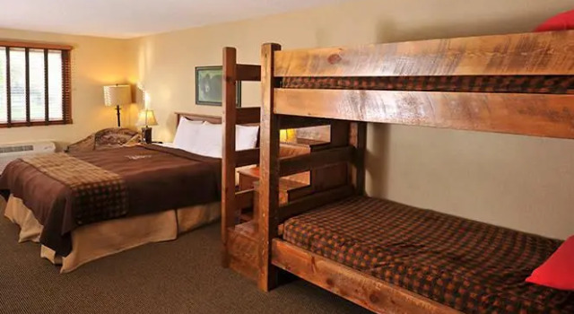 Люкс Boarders Inn & Suites by Cobblestone Hotels in Waukon