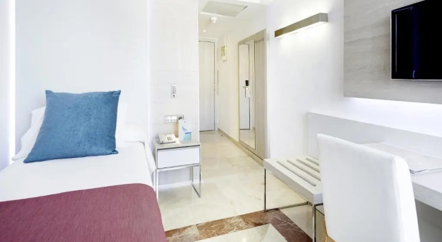 Одноместный номер Grupotel Acapulco Playa
