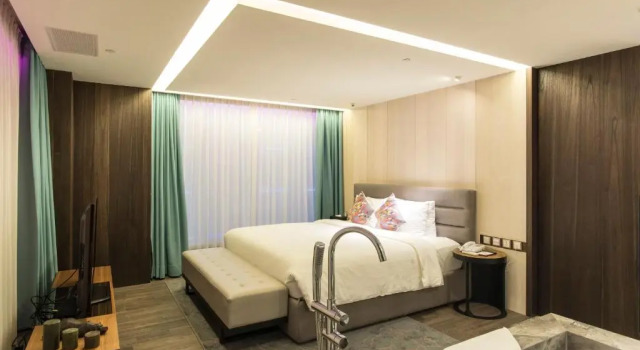 Люкс Inhouse Hotel Yehliu