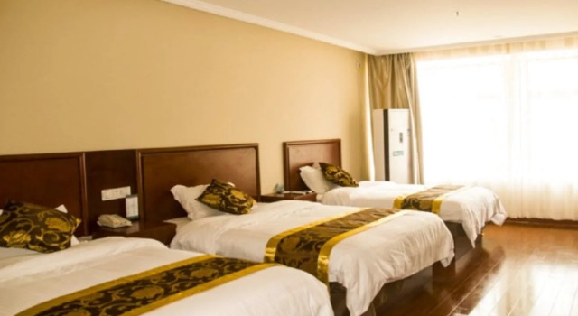 Greentree Inn Hefei Yaohai Industrial District Dangtu North Road Business Hotel, Book Hotel Hotels in Yaohai with Parking, Parking