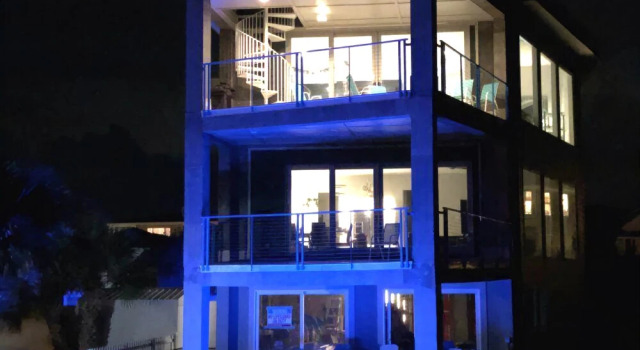 Ocean View Modern, Prenota Casa vacanze Hotel a Georgia con piscina, Piscina