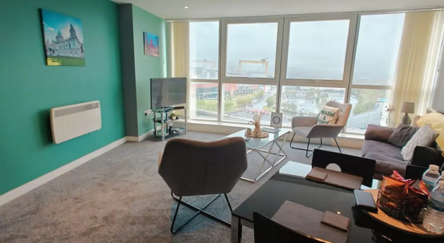 Апартаменты 2BR Stunning City Centre Apt
