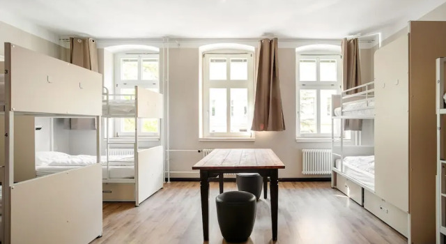 Кровать в общем номере EastSeven Berlin Hostel
