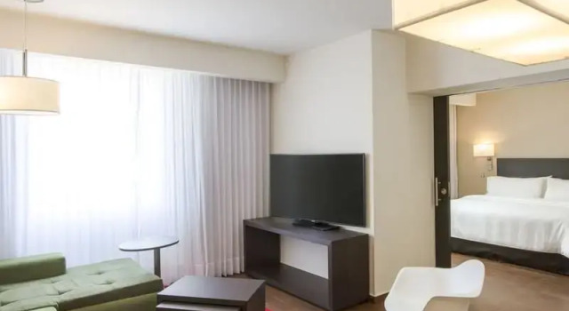Люкс Fiesta Inn Express Monterrey Centro