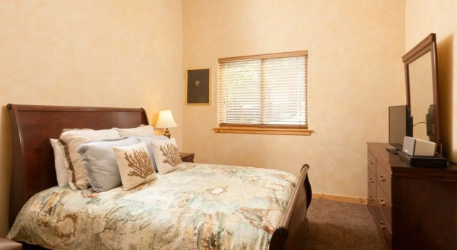 No. 27 Lakefront Lodge - 5 Br Home, Rezerwuj Dom wakacyjny Big Bear Lake Stany Zjednoczone