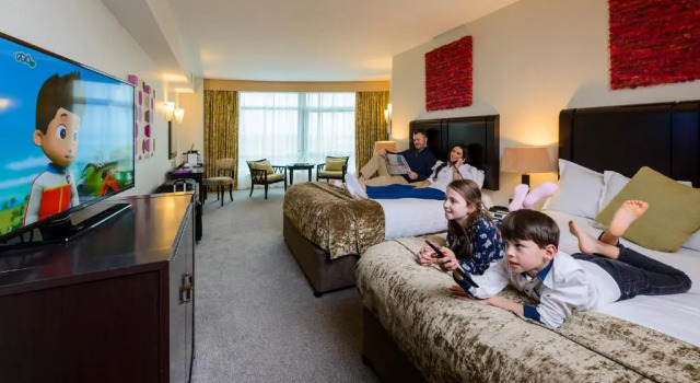 Семейный номер Deluxe Cork International Hotel