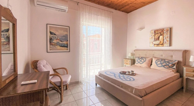 Stunning Apartment in Vasilika Evia With Wifi and 1 Bedrooms, Buchen Sie Ferienwohnung Rovies 