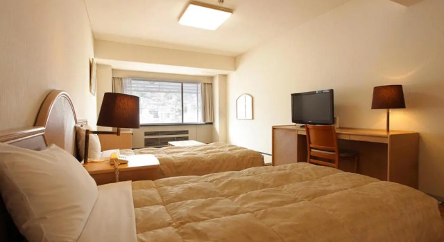 Atami New Fujiya Hotel, Boek Hotel Hotels in Tokai met parkeren, Parkeren