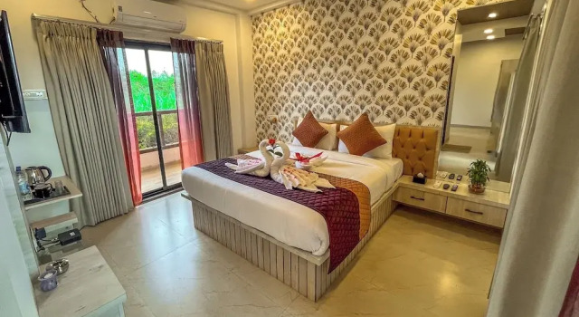 Полулюкс Regenta Bharti Amusement & Adventure Resort Pune, Urulikanchan