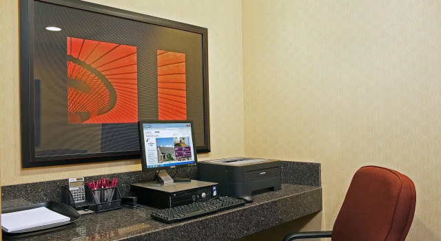 Residence Inn by Marriott Lansing West, Rezervați Hotel Waverly Statele Unite ale Americii