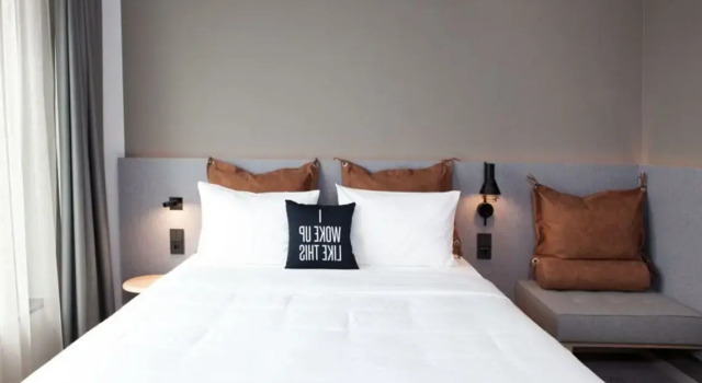 Standard double chambre Vue sur la rue Moxy Rust