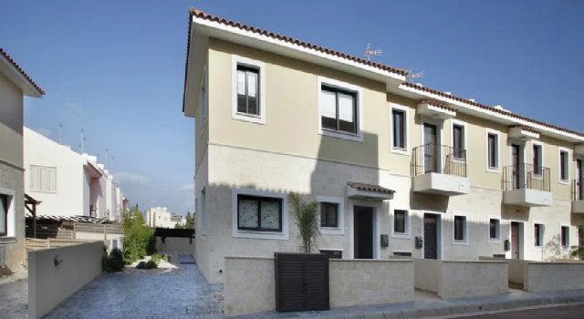 Valentina Townhouse