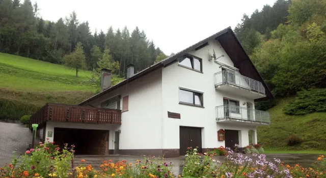 Modern Apartment in Bad Peterstal-griesbach With Vineyards, Reserva ahora Apartamento Hoteles en Baden-Wurtemberg con aparcamiento, Aparcamiento