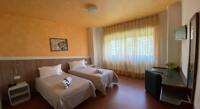 Park Hotel Bozzi, Забронировать Отель Априка Valtellina, рядом с Бугельный подъёмник Квадри (нижняя станция)