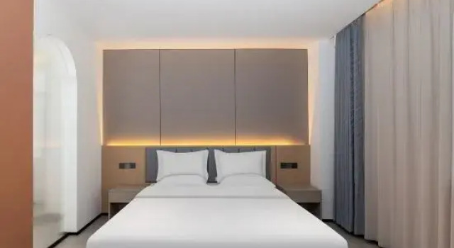 Люкс Yining Huan Zhu hotel.