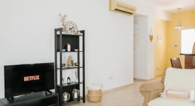 Aphrodite Gardens No.9 Luxury Apt, Prenota Appartamento Paphos Paphos, vicino a Stelios Kyriakides Stadium
