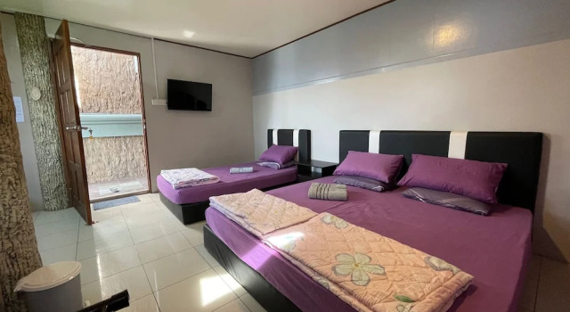 Трёхместный номер Standard OYO Home 90704 Kds Garden & Stay