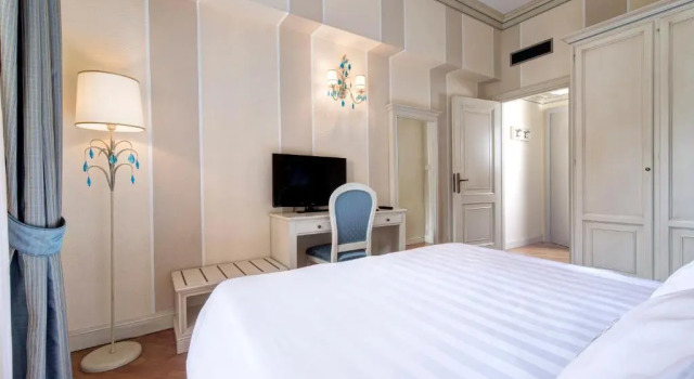 Hotel Cenobio Dei Dogi, Забронировать Отель Отели Камольи с бассейном, Бассейн