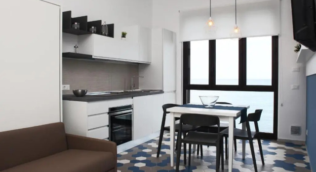 Apartment Sea Windows Suite
