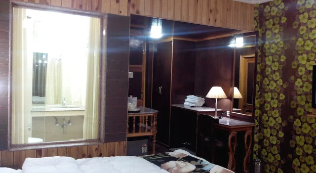 Hotel Grand Habib, Забронировать Отель Сринагар Jammu & Kashmir Ski