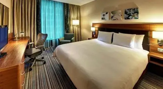 Chernoye More Hotel Odessa, Забронировать Отель Отели Одессы с бассейном, рядом с Одесский железнодорожный вокзал, Бассейн