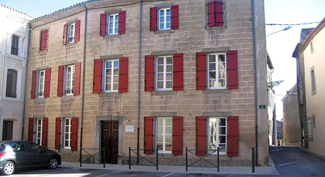 Le village-hôtes