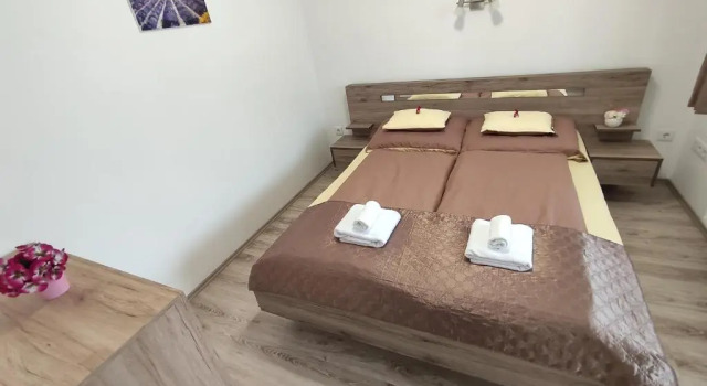 Апартаменты Hatvan Corner Apartments