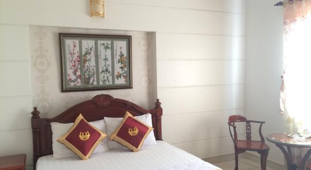 Hoang Quan Hotel, Забронировать Отель Хошимин провинция Хошимин, рядом с Vietnam Golf and Country Club