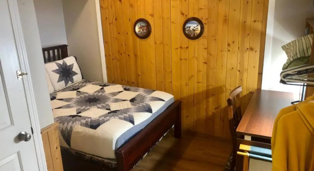 Номер Economy Birds of a Feather Victoria Oceanfront Studio Suites