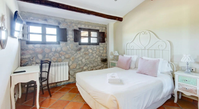Номер Standard Masia Can Canyes & Spa