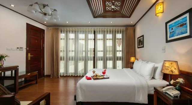 Люкс Hanoi Nostalgia Hotel & Spa