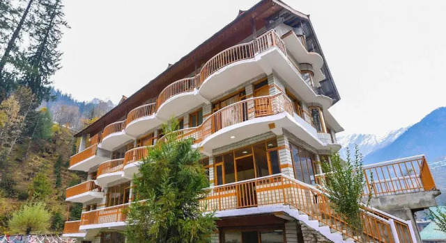 OYO 23371 Solang Holiday Inn