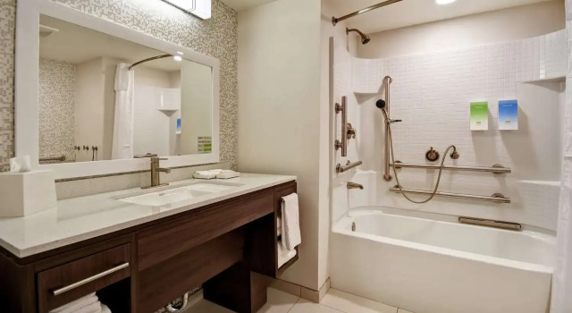 Студия Home2 Suites by Hilton Lagrange