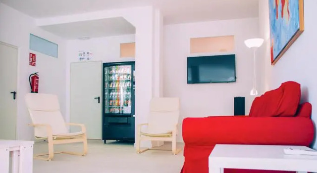 Palma Port Hostel - Albergue Juvenil, Book Hostel Cheap Hotels in Majorca