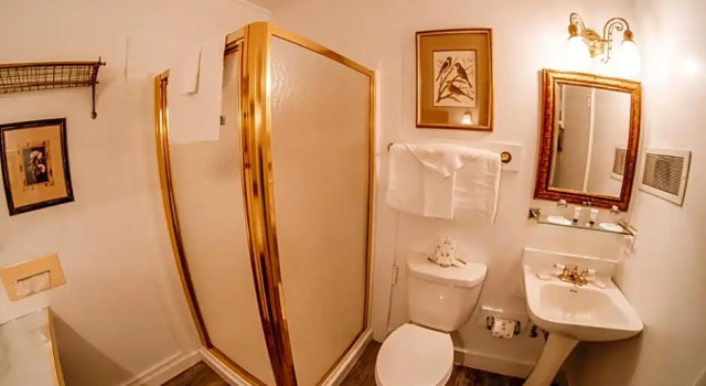 Номер Standard с видом на горы Narrow Gauge Inn
