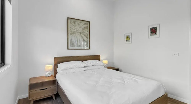 Chic 4-bed Beach House With Sea Views, Buchen Sie Ferienwohnung Malua Bay New South Wales