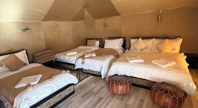 Четырёхместный номер Deluxe Sultana merzouga camp