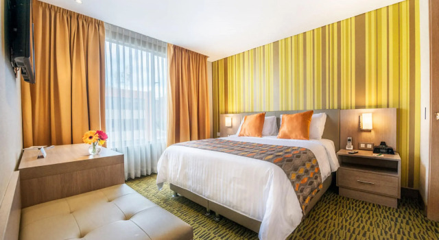 Hotel Plaza Suites, Забронировать Отель Отели Усакен 4 звезды, 4*