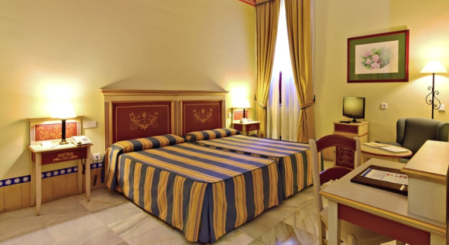 Номер Standard с балконом Hotel Alcázar de la Reina
