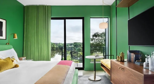 Номер Standard с балконом и с видом на воду The Ruby Hotel