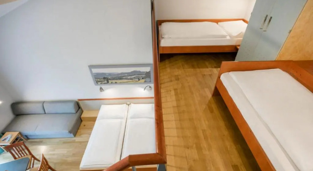 Четырёхместный номер Standard с балконом JUFA Hotel Vulkanland