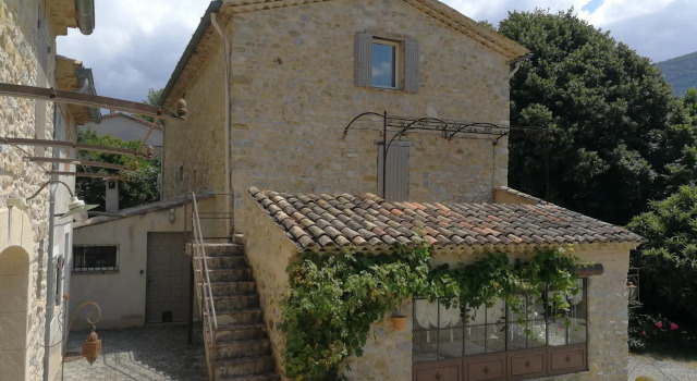 Mas en Baronnies Provencales