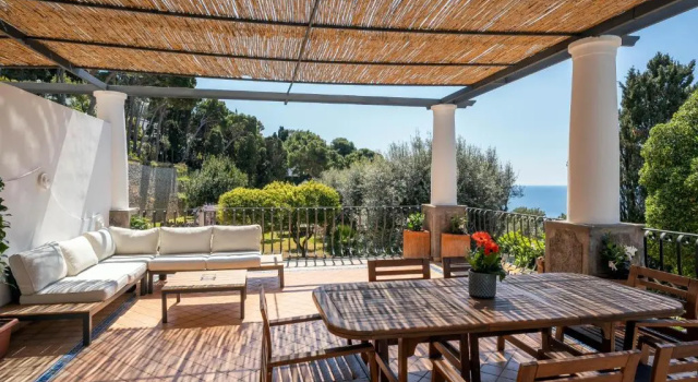 Апартаменты с 2 комнатами с частичным видом на море Oliveto Capri apartments