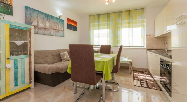 Stunning Apartment in Bibinje With 3 Bedrooms, Wifi and Outdoor Swimming Pool, Забронировать Апартаменты/квартира Отели Задарской жупания с бассейном, рядом с Пляж Старенице, Бассейн